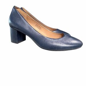 Aerosoles Classic Navy Blue Block Heel Pumps in 8.5